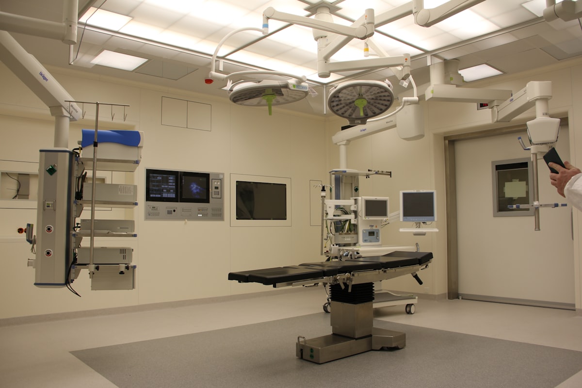 Hospital building exterior representing patient discharge and readmission prevention